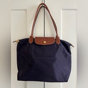 Purple Longchamp Medium Le Pilage tote